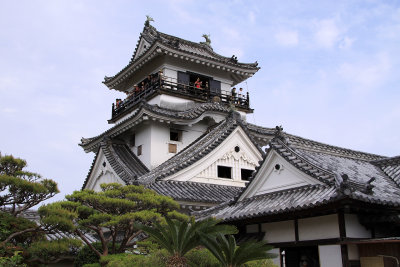 Beside the original donjon of Kōchi Castle