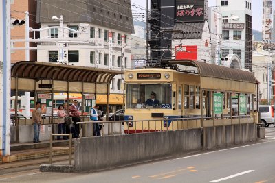 Streetcar at Harimaya-bashi Station