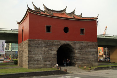 Fujianese-style North Gate of Taipei