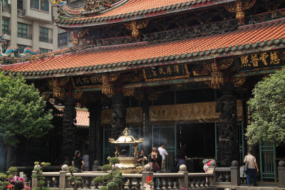 Main hall of Longshan Temple