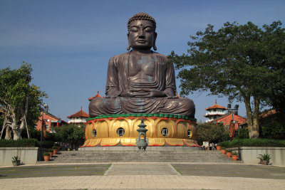 Great Buddha atop Baguashan
