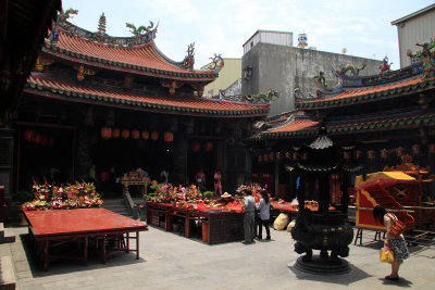Main courtyard of Tianhou Temple