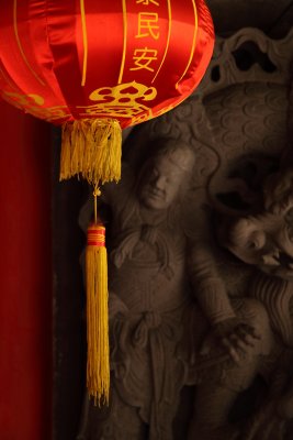 Silk lantern in Miaoshou Temple
