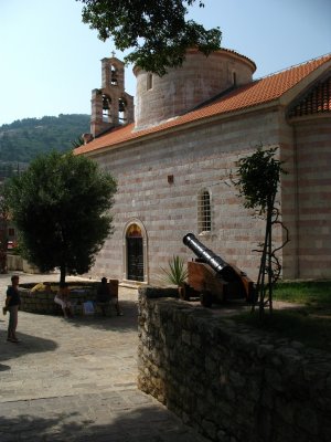 Cannon behind St. Trinity's Church