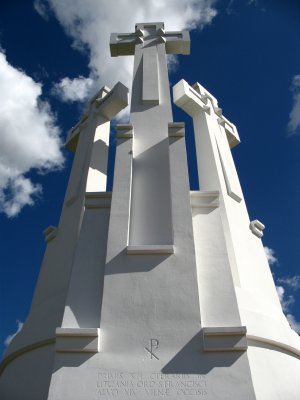 Trys Kryžiai (Three Crosses)