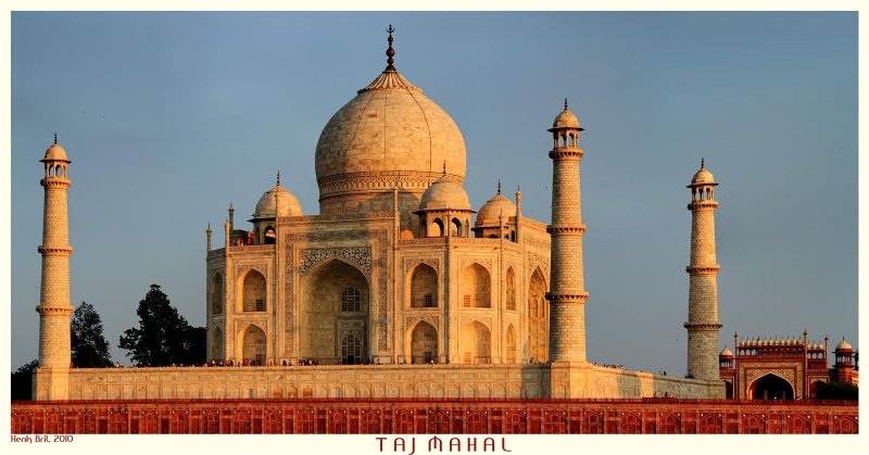 Taj Mahal at sunset - II (color)