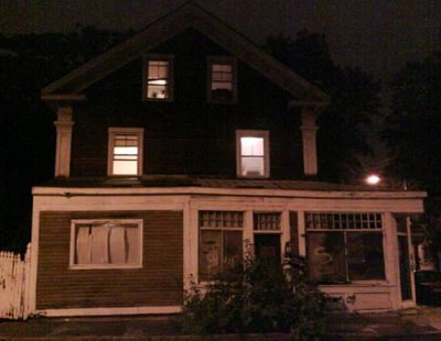 Creepy house on Prospect Street, Cambridge