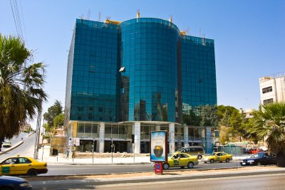 tli etta s nja Kauphllin  Amman?