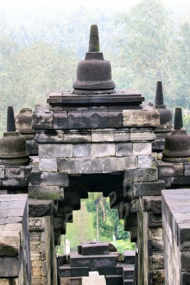 Ind9218079 Borobudur copy.jpg