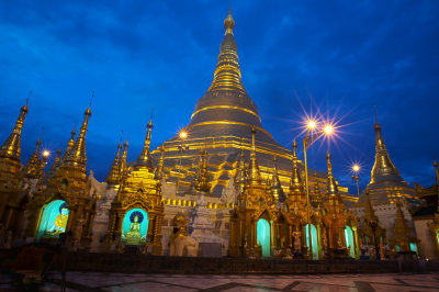 My08102 Yangon Shwedagon.jpg