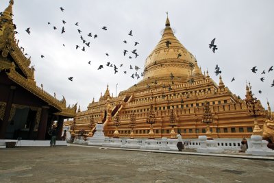 My10028 Shwezigon.jpg