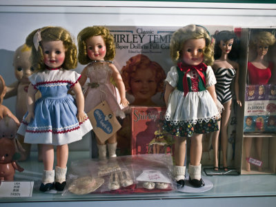 MTM16 Shirley Temple Dolls.jpg