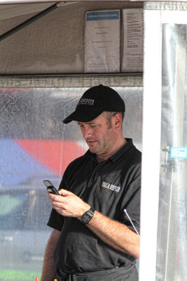 Texting on Queen Street.jpg