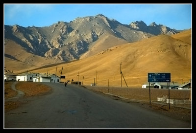 Road to China in Sary Tash