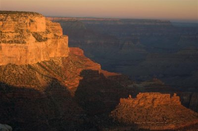 Battleship rock @ Grand Canyon (Medium).jpg