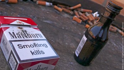 Marlboro Smoking Kills!
