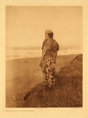 Woman's primitive dress - Tolowa