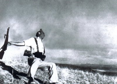 Robert Capa /1913-1954/: Death of a Loyalist Soldier, 1936