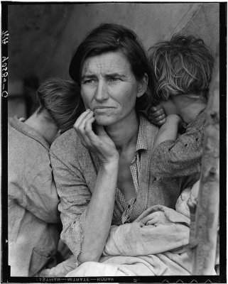 Dorothea Lange /1895-1965/: Migrant Mother, 1936