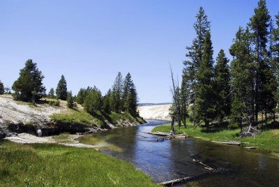 Yellowstone-3.jpg