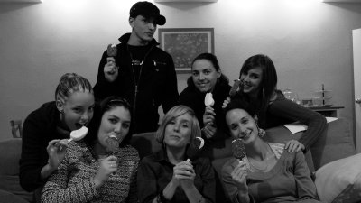 Kylie with Youthgroup and Icecreams