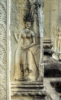 Angkor Wat, Apsaras, dancers and goddesses