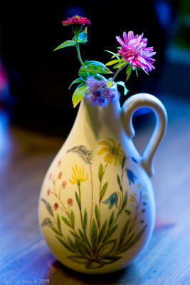 Tiny vase for a few tiny flowers