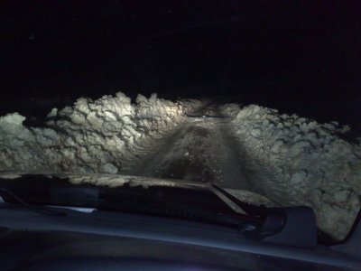 Two wheel drives turn back.jpg