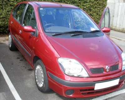 RED PICASSO FRONT 04 REG.jpg