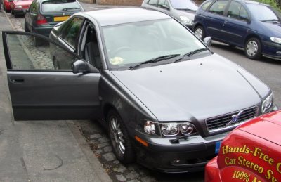 GREY S40 FRONT 02 REG.jpg