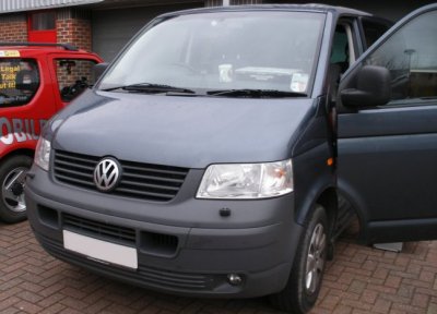 GREY VW TRANSPORTER FRONT 55 REG.jpg