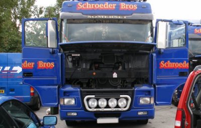 BLUE LORRY FRONT 02 REG.jpg
