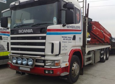 WHITE AND RED LORRY FRONT 51 REG.jpg