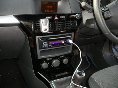 VAUXHALL ASTRA TWIN TOP SPORT RADIO.jpg