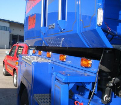 Renault Blue Lorry lights a.jpg