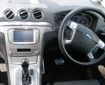 Touch screen radio ford s max.jpg