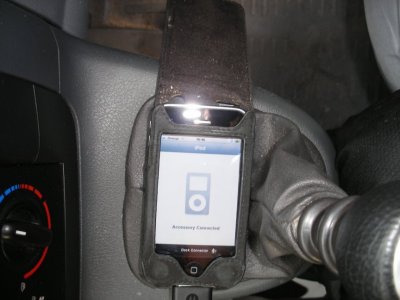 motorola TK30 iphone charge.jpg