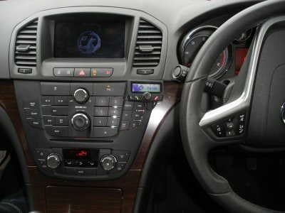 vauxhall insignia Parrot CK3100.jpg