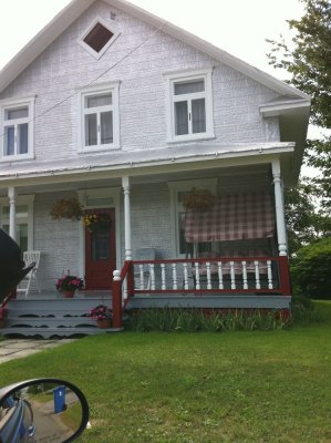 Aluminum siding, Quebec style