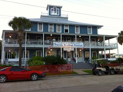 Still a great place to stay in Apalachicola (2010 photo)