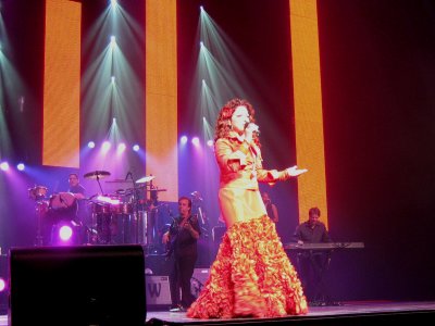 EditGloriaShotsFoxwoods 5 09 054.jpg