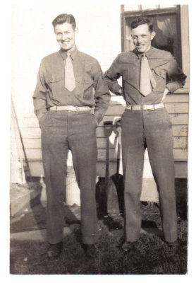 My father Sgt Richard Glenn on left