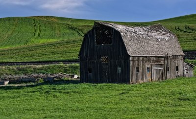 derelict-barn-1-upload.jpg