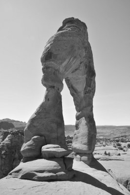 Delicate Arch BW _DSC2920.jpg