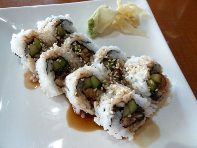San Diego style sushi at RA P1000331.jpg