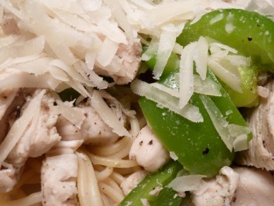 Home Cooking - Pasta from Napoli Pecorino Romano Organic Chicken Green Pepper P1010272.jpg