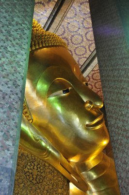 Reclining Buddha at Wat Po _DSC3343.jpg