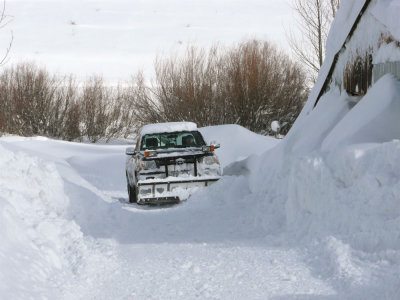 Deborah plowing snow P1020328.jpg