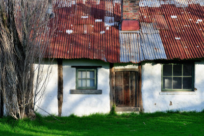 A Montsalvat cottage