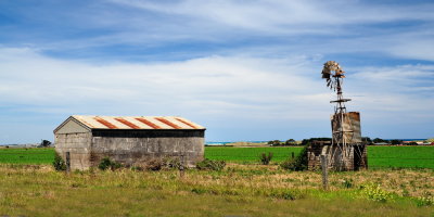 Barn and windmill - Port Fairy